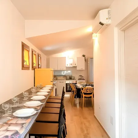 La Grotta Sardegna 4 Bedrooms Apartment Urzulei