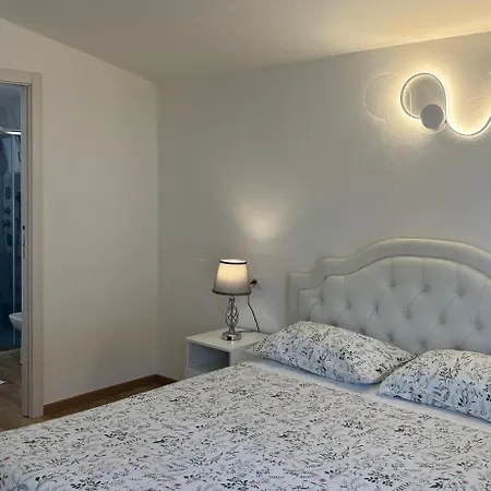 La Grotta Sardegna 4 Bedrooms Apartment