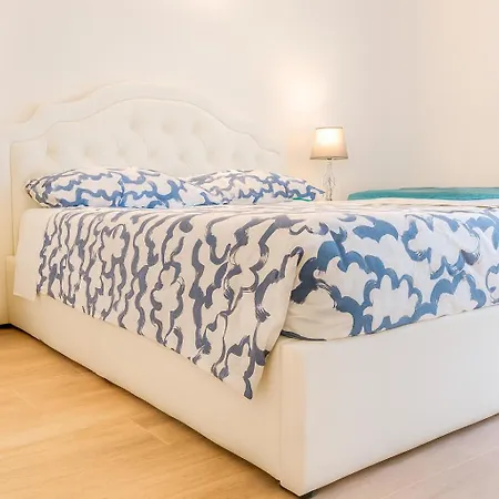 La Grotta Sardegna 4 Bedrooms 4 Private Bathrooms *