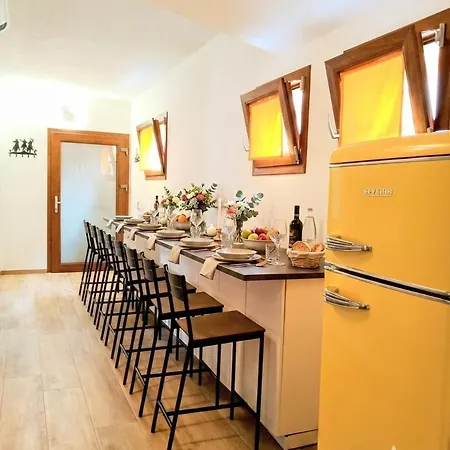 Apartament La Grotta Sardegna 4 Bedrooms 4 Private Bathrooms Urzulei